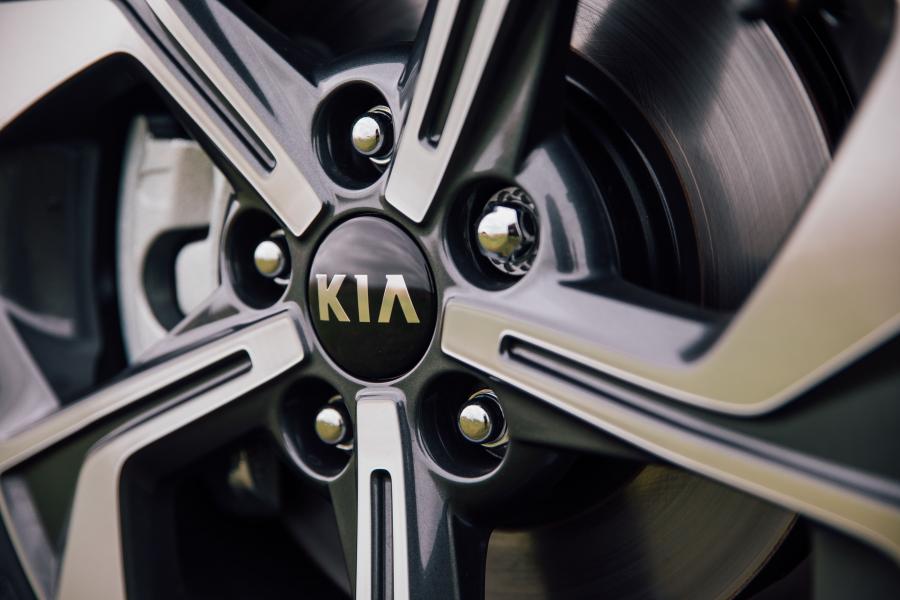Колеса Kia XCeed 1.0 T-GDi 2019 года  (UK) (фото 49 из 91)